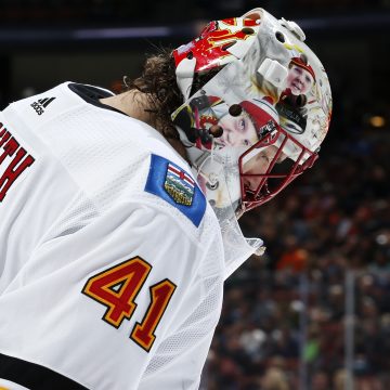 Goalie controversy in Calgary? There shouldn’t be