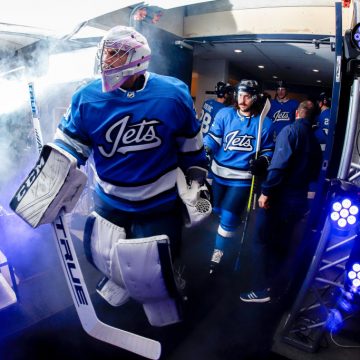 Numbers don’t tell whole story in Hellebuyck’s case so far