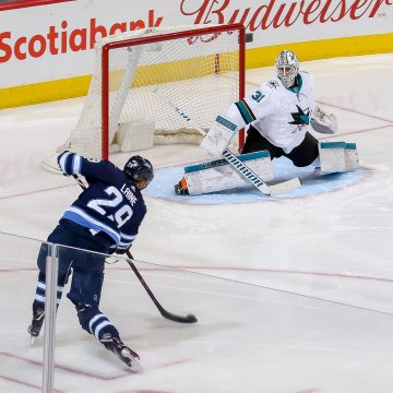 Laine ripping it up with Little and Connor at 5-on-5