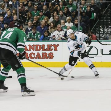 Tale of the tape: Stars defense vs Sharks offense