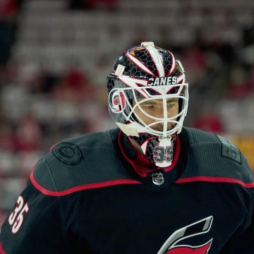 Goalie Controversy, Who Should The Hurricanes Start For Game 3?