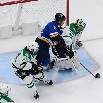 Jaden Schwartz Has Morphed Into a Net-Front Presence in the Playoffs