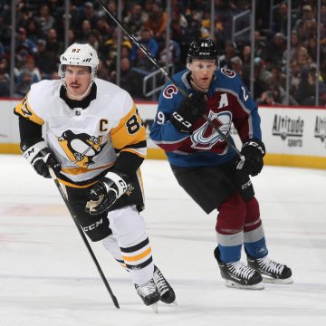 MacKinnon vs Crosby: The Battle of Cole Harbour