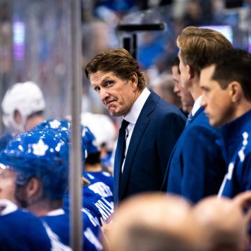Should Mike Babcock adapt the way Leafs attack / defend?