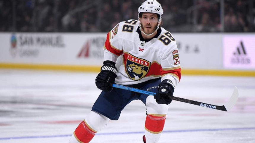 Free Agency Tracker: Hall / Hoffman